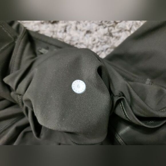 Lululemon Fast Free High-Rise Legging Crop 19" Size 6 Dark Olive Green Nulux - Picture 10 of 12